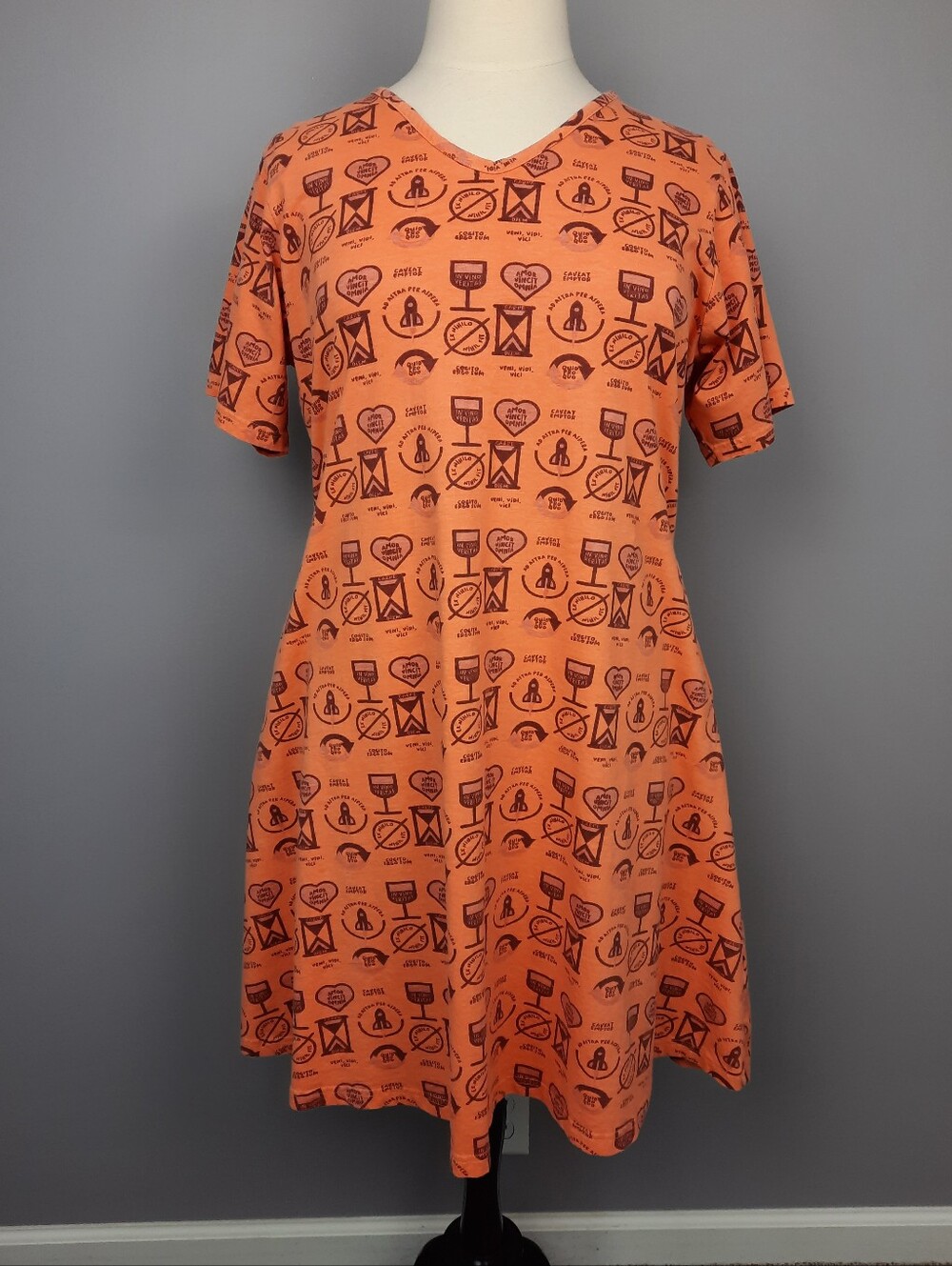 Svaha Orange Cotton Latin Quote Print Short Sleeve Teacher Dress with Pockets 2X